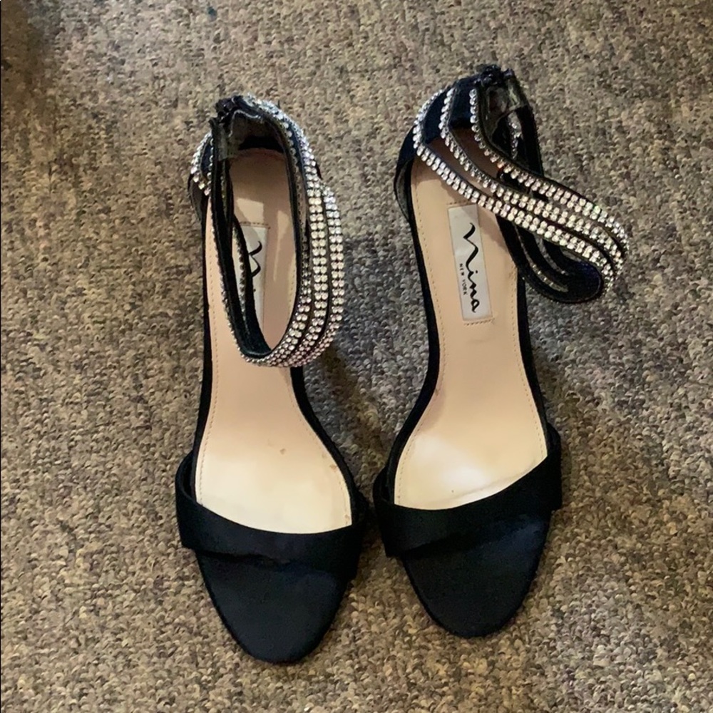Nina dressy sandals size 6.5 blk satin